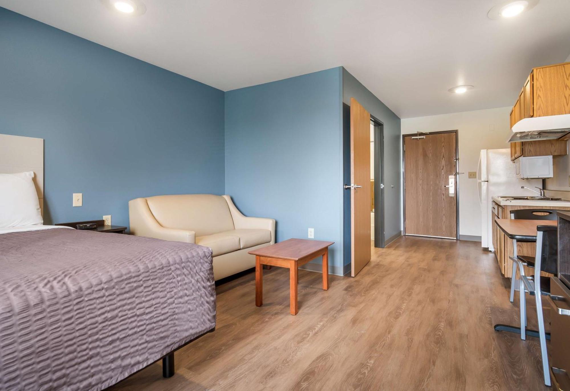 Extended Stay America Select Suites - Fort Myers Exterior photo