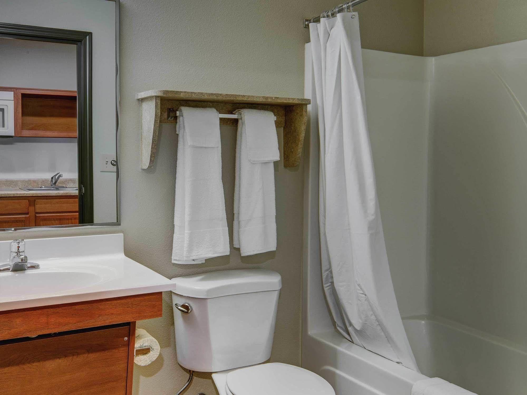 Extended Stay America Select Suites - Fort Myers Exterior photo